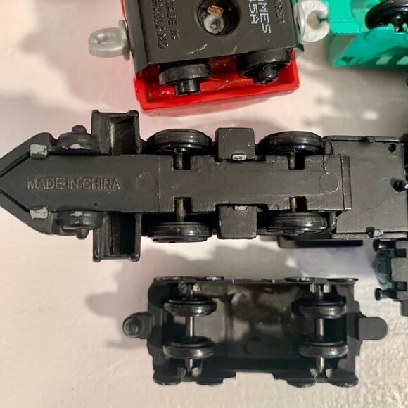 Toy Train Engines Mixed Lot Of 9 Cast Iron Locomotive Engine Passenger Coal Soma - Picture 15 of 16